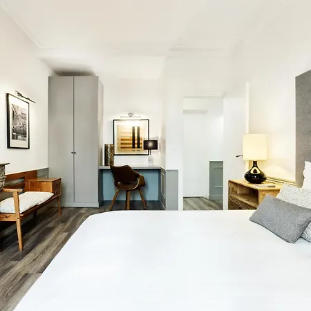 LivinParis - Luxury 3&4 Bedrooms Montmartre I-3